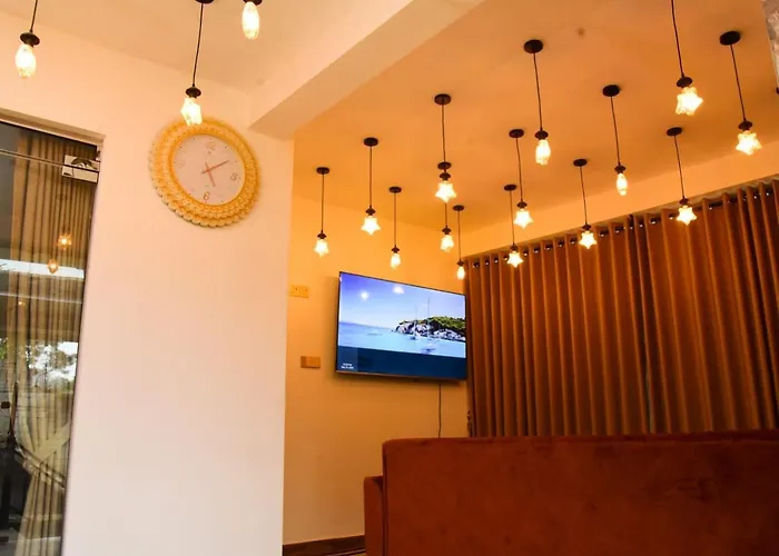 Liyon Hotel